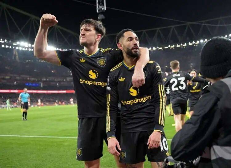 石头哥更新，马奎尔基本留队，双向奔赴：曼联要经验、马队爱曼联