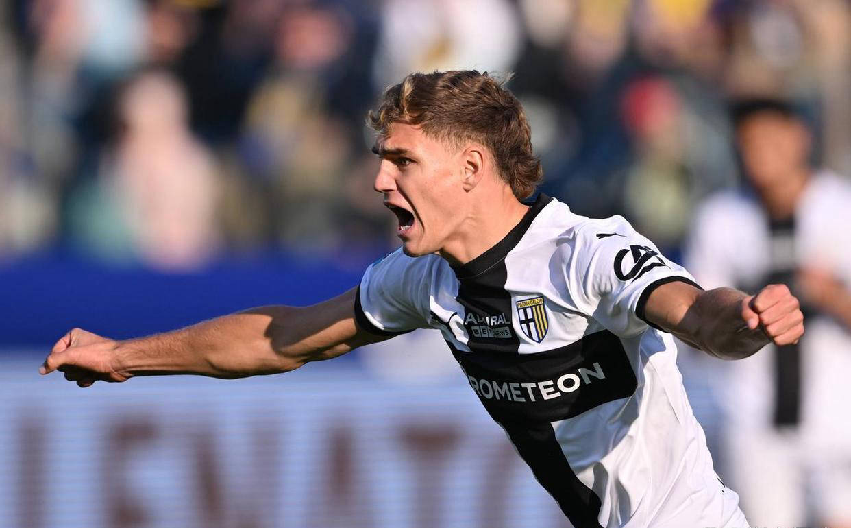 米兰锁定意甲“空中霸主”阿根廷新星，24岁高效头球手年薪仅50万！